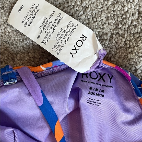 Roxy Daisy Days Keyhole One Piece Swimsuit Size Medium NWT - Picture 10 of 12